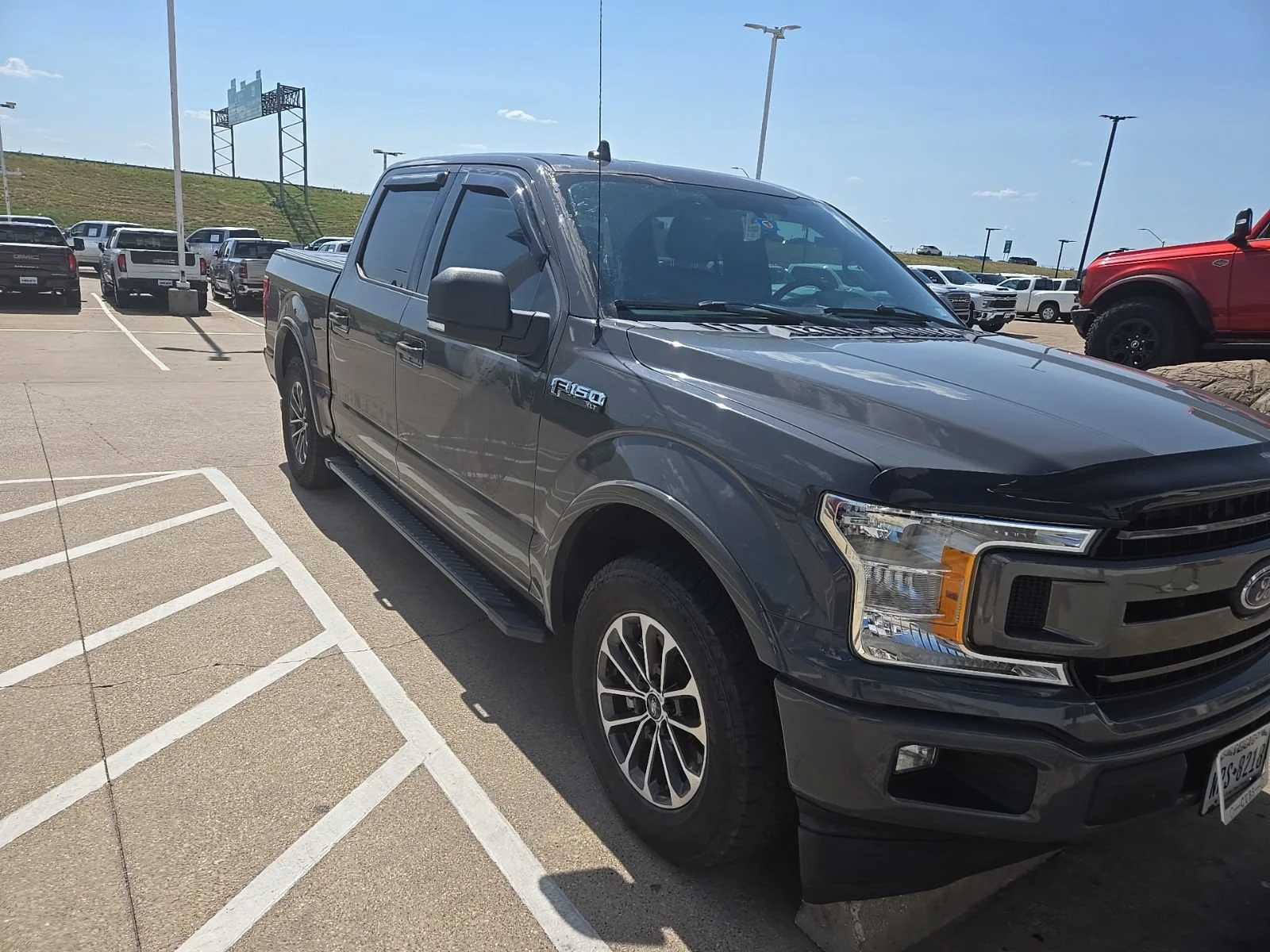 2018 Ford F-150 XLT RWD photo