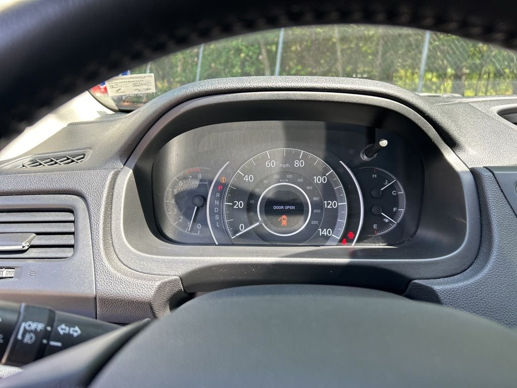 Used 2016  Honda Touring image 19
