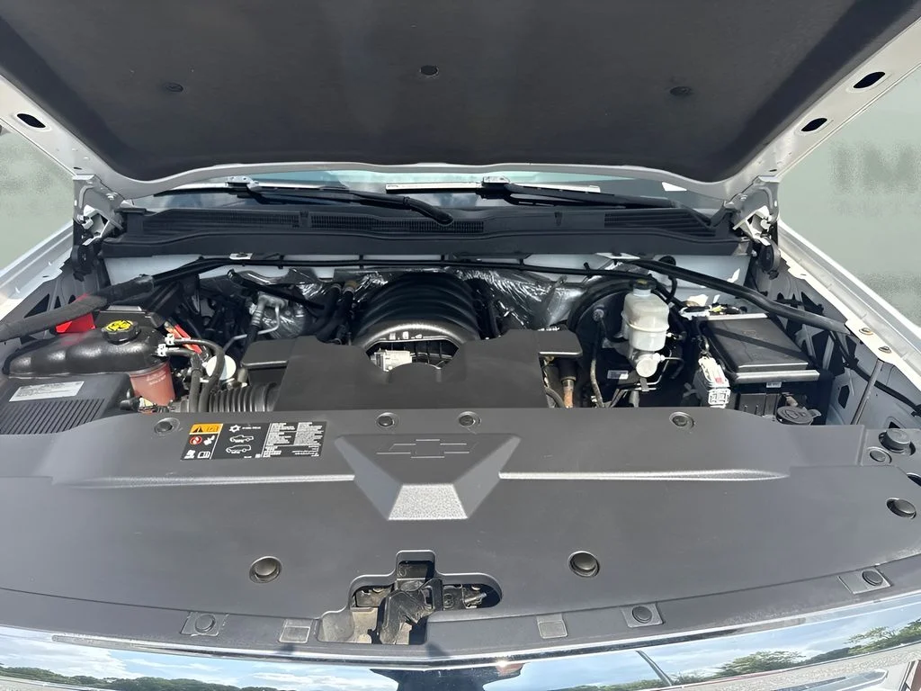 Used 2015 White Chevrolet LTZ image 25