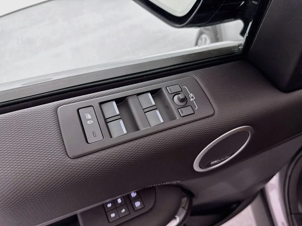 New 2026 Eiger Grey Land Rover Gemini Edition image 18