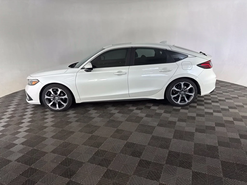 Used 2024 Silver Honda EX-L image 9