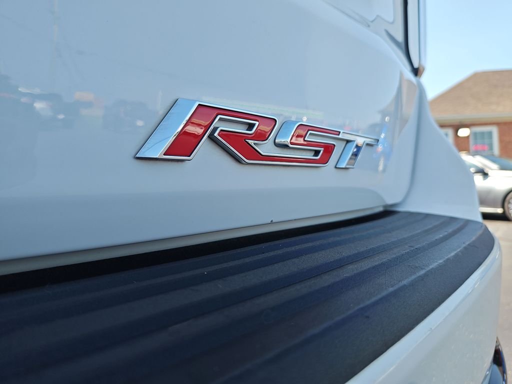 Used 2023 White Chevrolet RST image 27