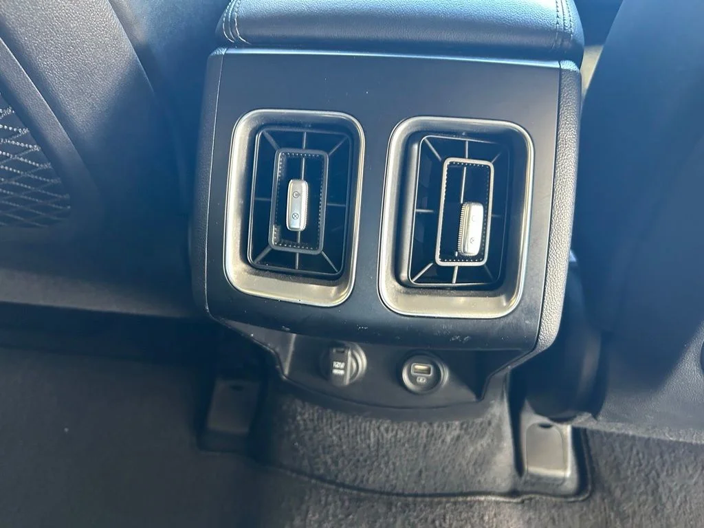 Used 2022 Black Kia EX image 28