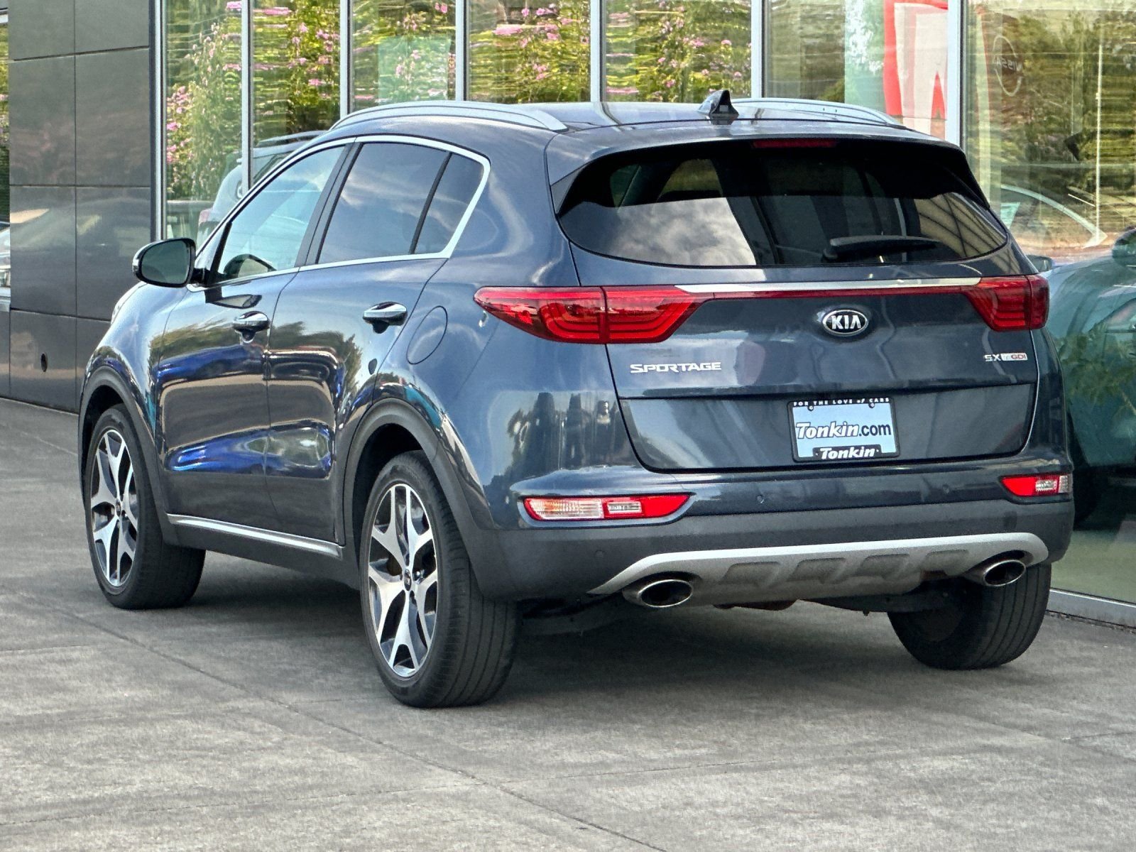 Used 2017 Pacific Blue Kia SX image 5