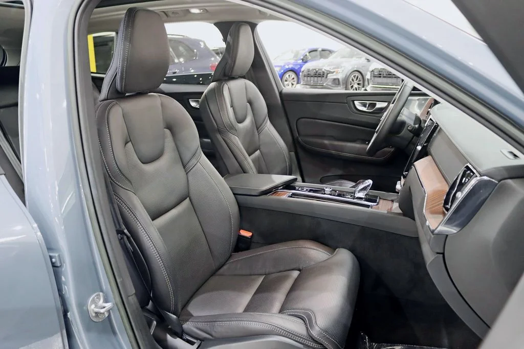 Used 2023 Gray Volvo Ultimate image 30