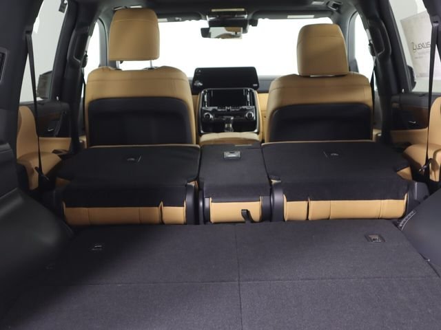 New 2026 Eminent White Pearl Lexus  600 LUXURY image 27