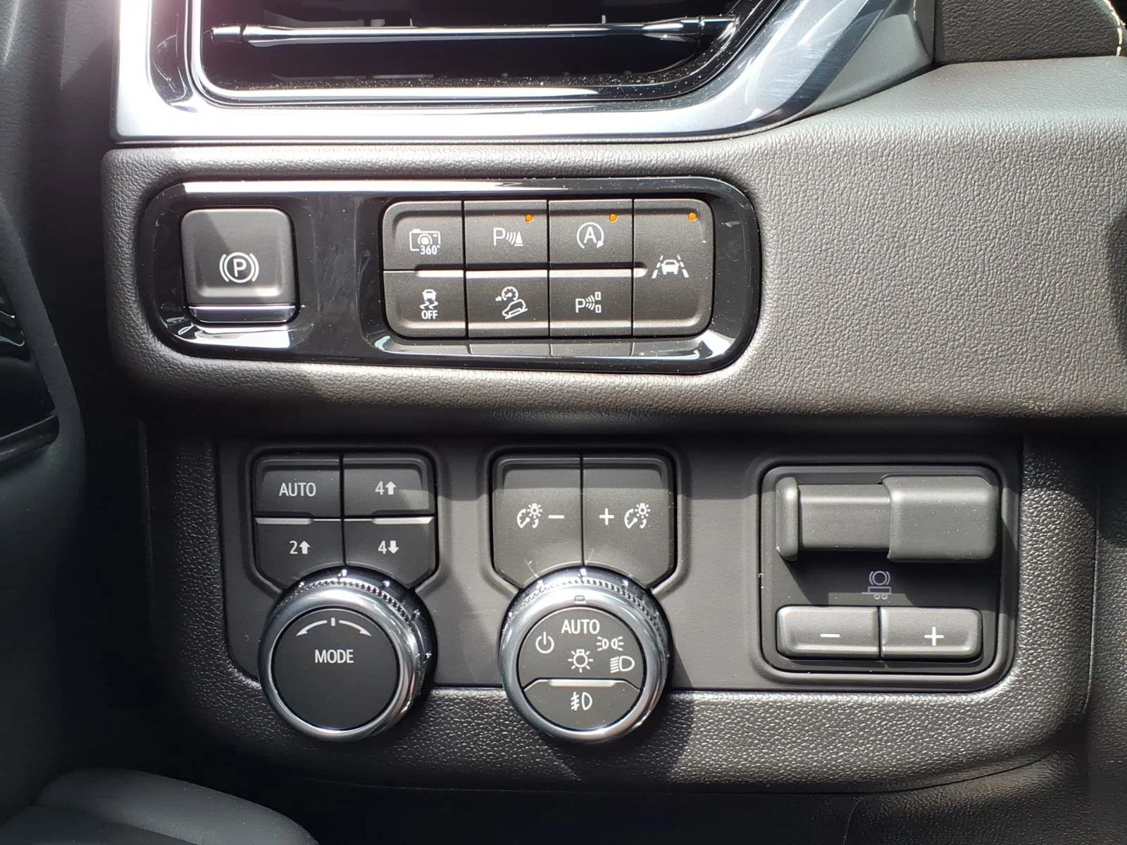 2026 GMC Yukon XL Elevation - Photo 25