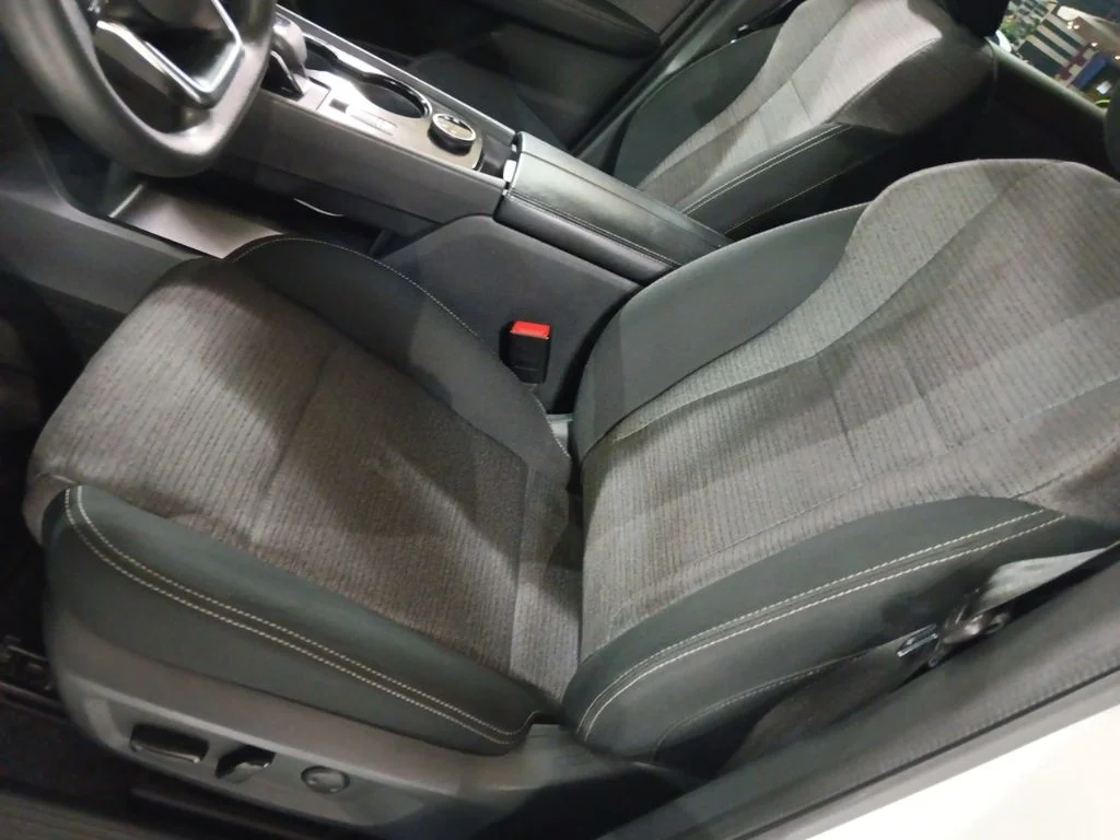 Used 2023 White Nissan SV image 6