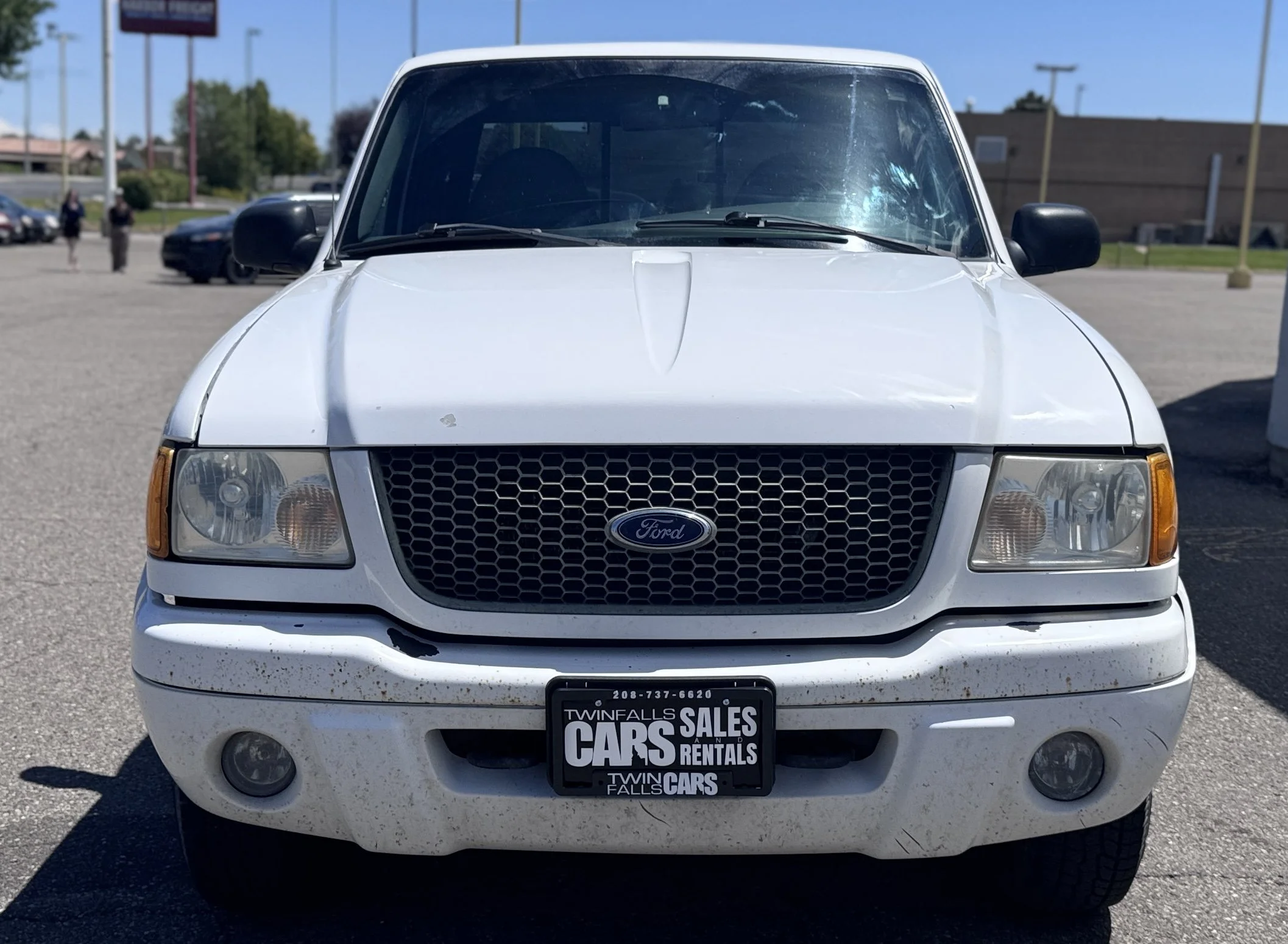 Used 2001 White Ford  image 3