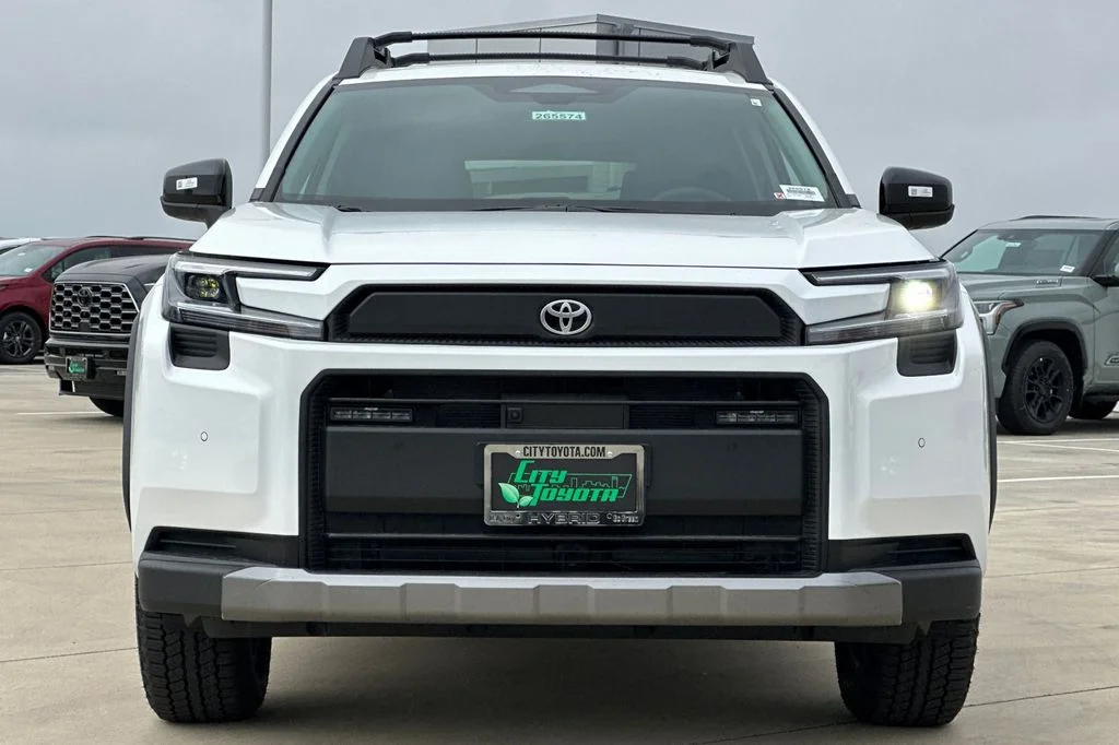New 2026 Ice Cap Toyota  Woodland image 9
