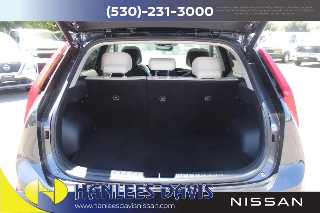 Used 2023 Gray Kia Wind image 10