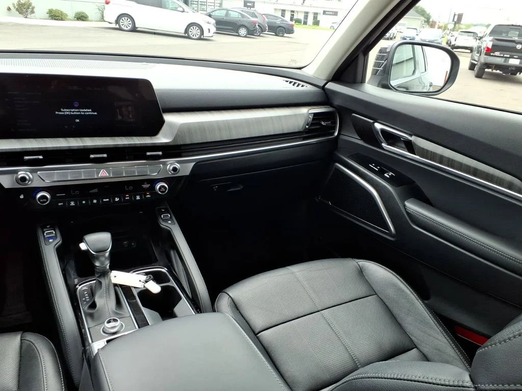 Used 2024 Black Kia EX image 15