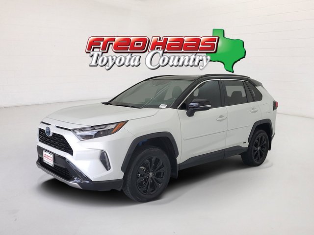 2024 Toyota RAV4 XSE