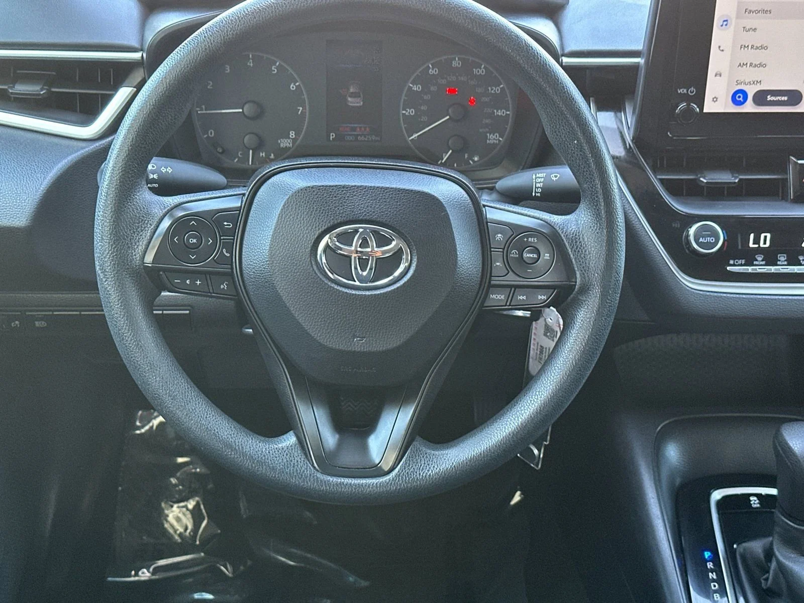 Used 2023  Toyota LE image 14