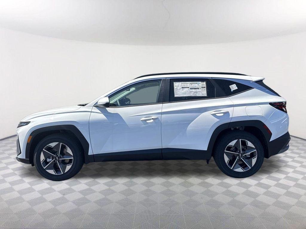 New 2026 White Hyundai SEL FWD image 8