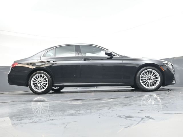Used 2023  Mercedes-Benz E 350 image 31