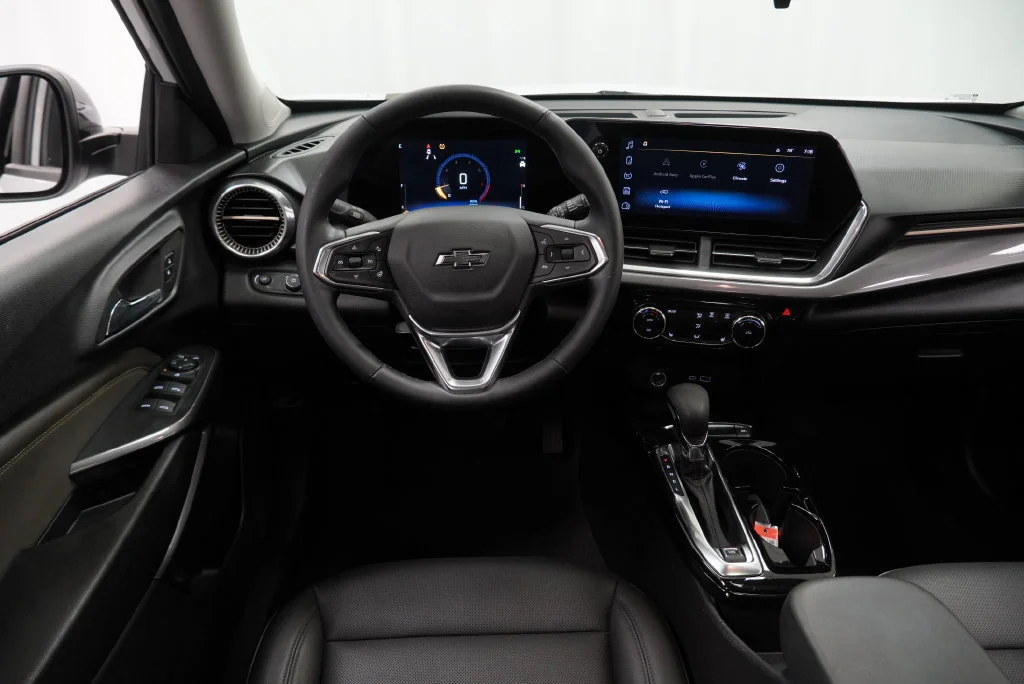 Certified Used 2024 Summit White Chevrolet ACTIV image 15