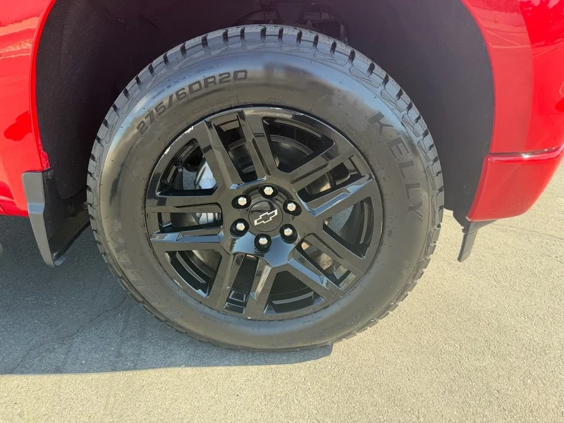 Used 2022 Red Hot Chevrolet RST image 36