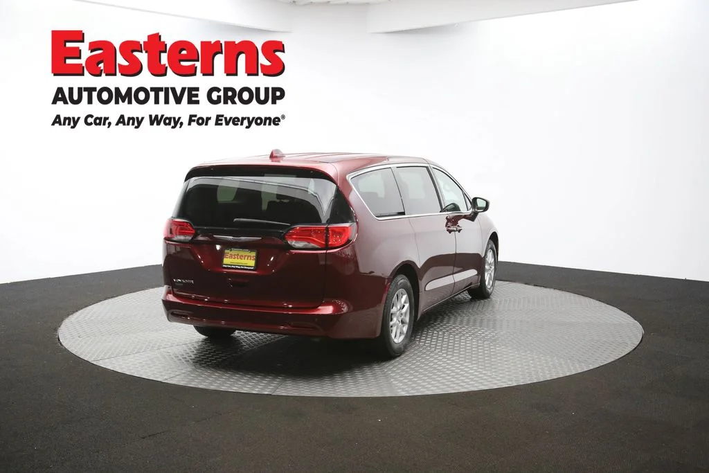 Used 2020 Red Chrysler LX image 39