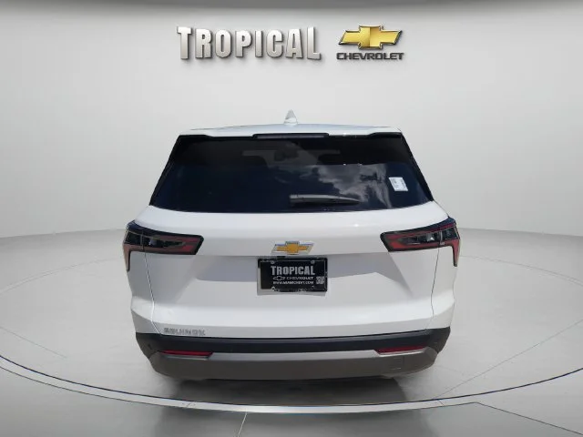 New 2027 Summit White Chevrolet LT image 4