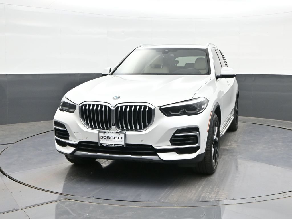 Used 2022 White BMW xDrive40i image 28