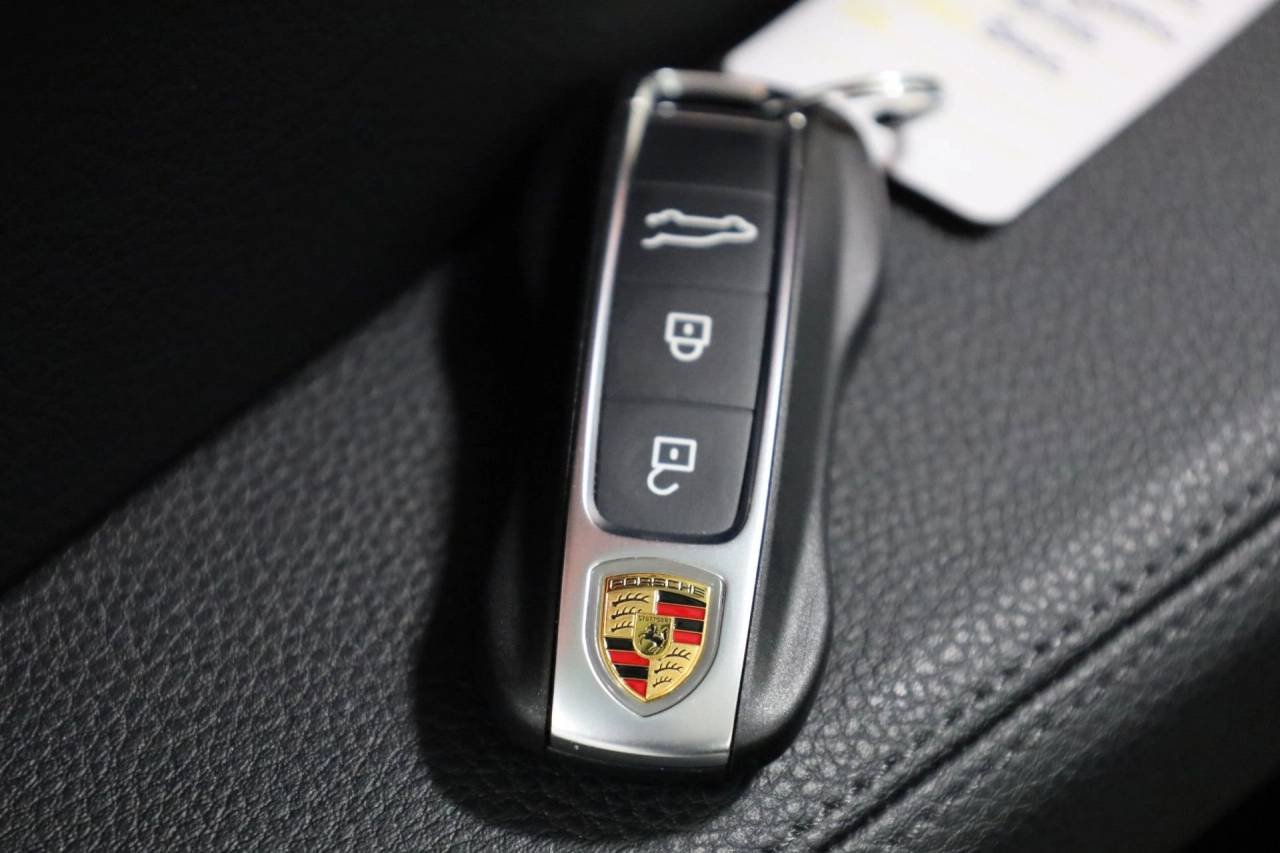 Certified Used 2025 Algarve Blue Metallic Porsche  image 41