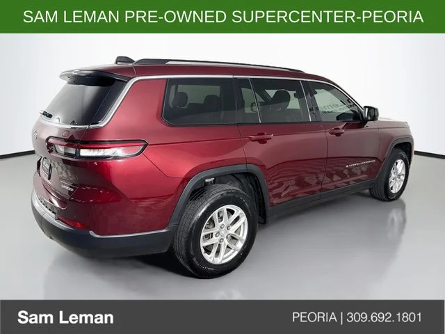 Used 2022 Red Jeep Laredo image 7