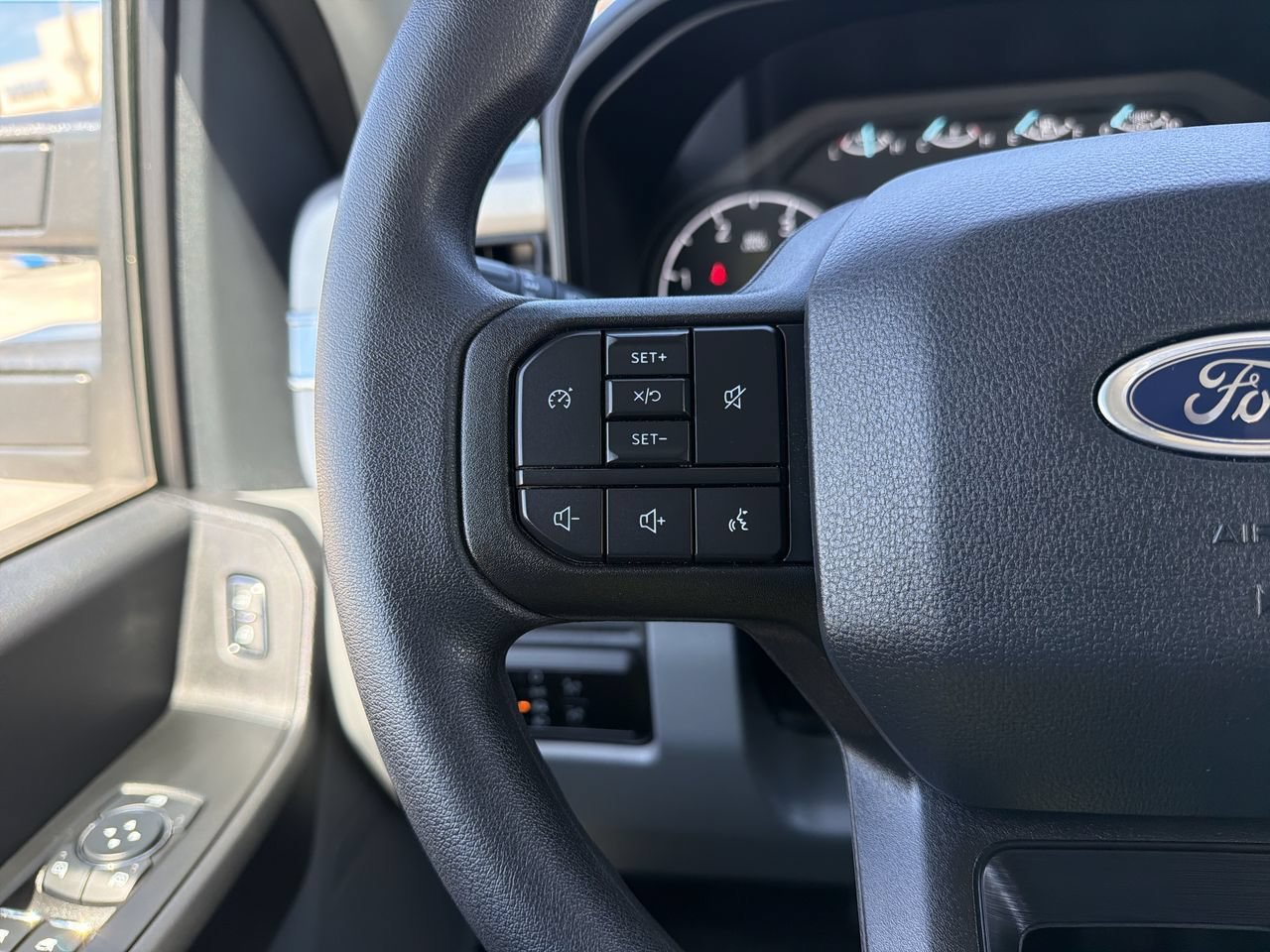 Used 2026 Oxford White Ford XL image 25