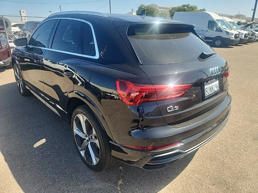 Used 2021 Black Audi Premium Plus image 10