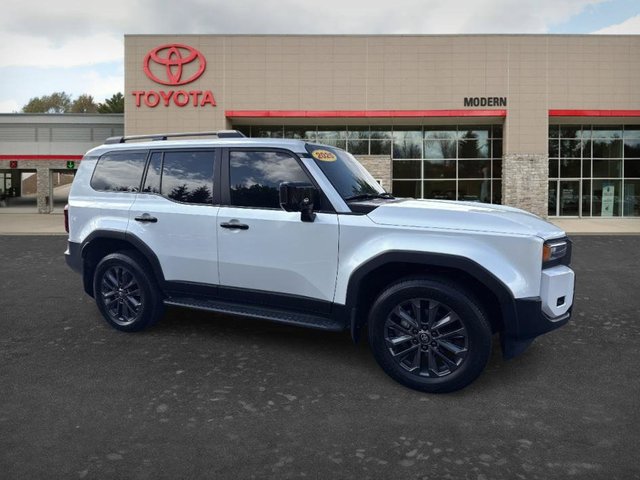 2025 Toyota Land Cruiser Hybrid Base