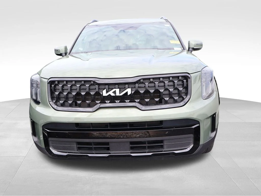 Used 2024 Jungle Green Kia EX X-Line image 7