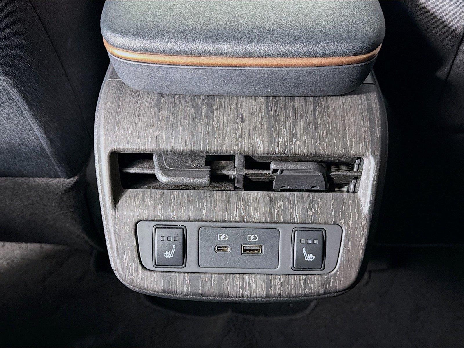 Used 2023 Gun Metallic Nissan ENGAGE image 29