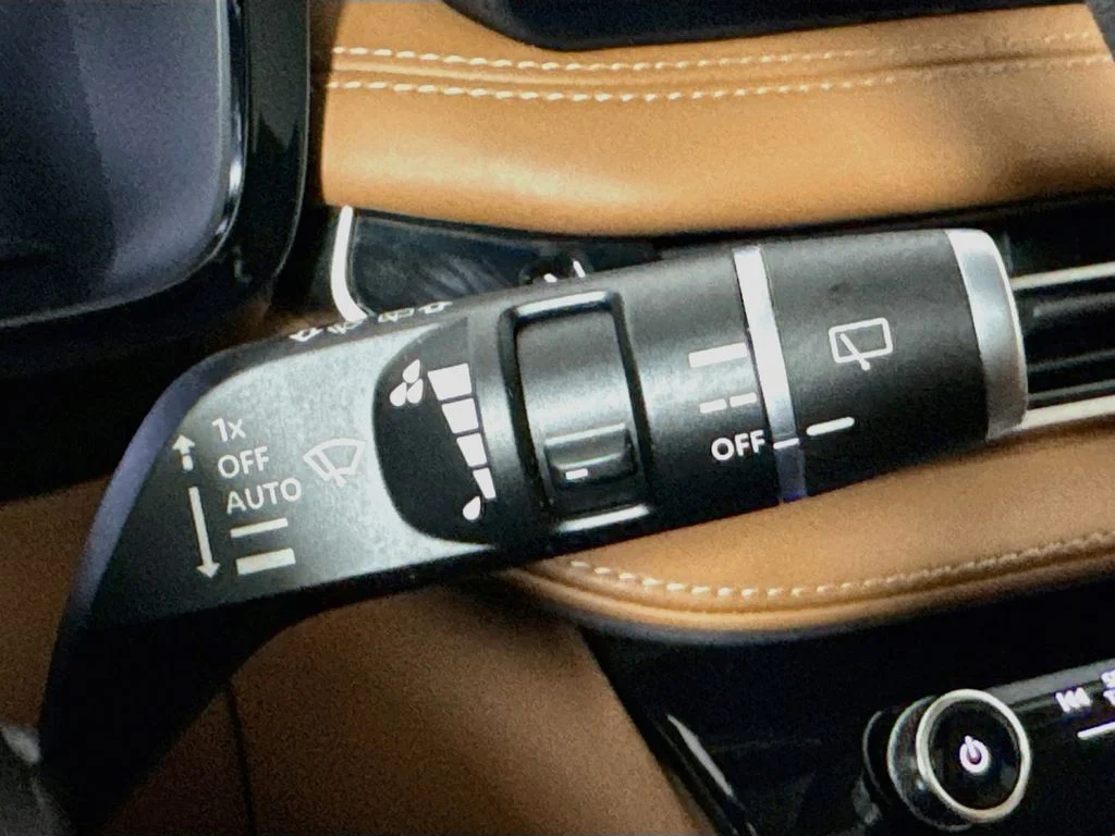 Certified Used 2023 Blue INFINITI Sensory image 16