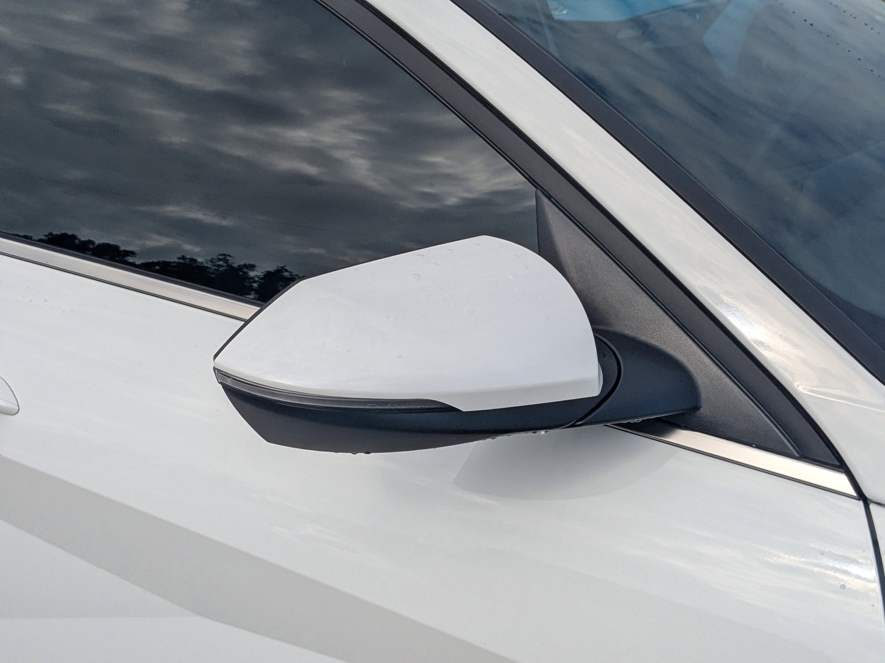 2024 Hyundai Elantra Limited - Photo 36