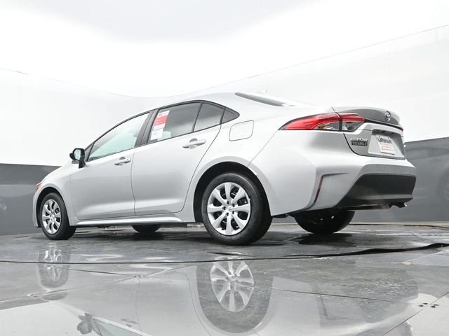 New 2026 Classic Silver Metallic Toyota LE image 23