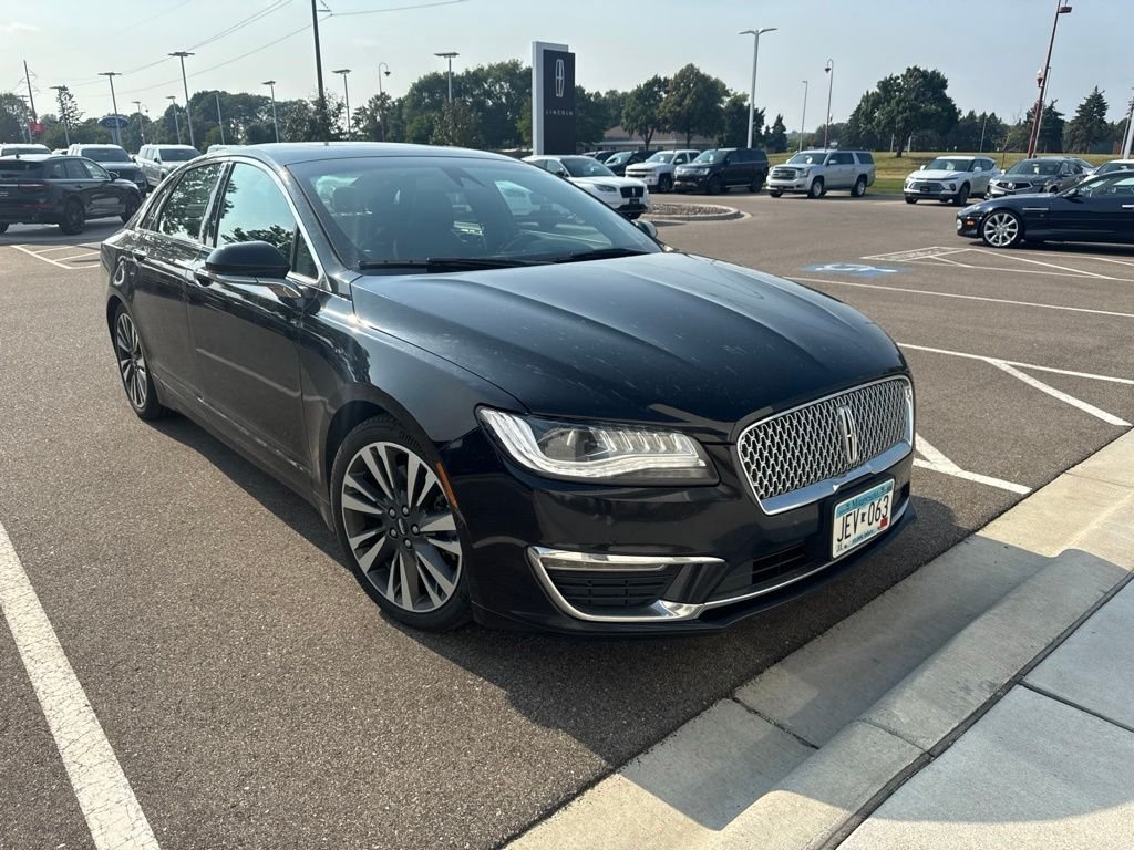 Used 2019 Black Lincoln Reserve image 1