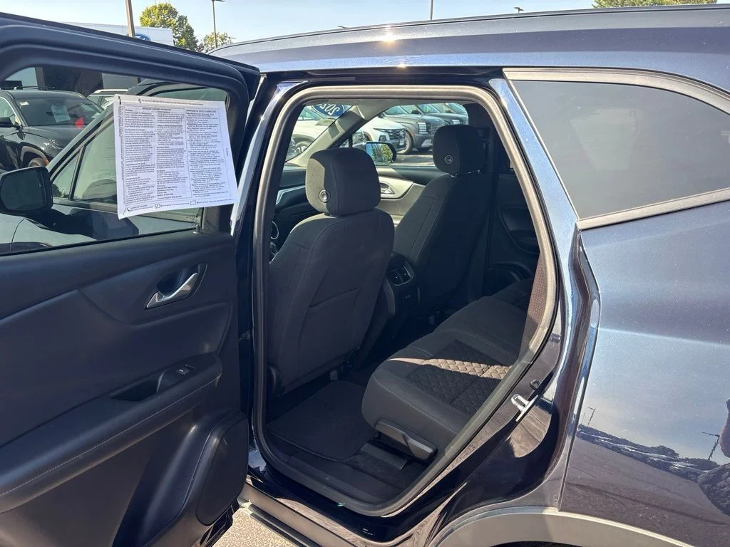 Used 2020 Midnight Blue Metallic Chevrolet LT image 22