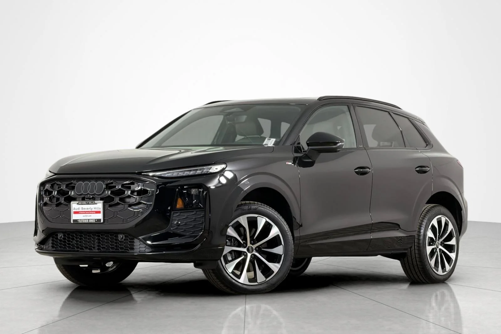 2026 Audi Q3 S line quattro's photo