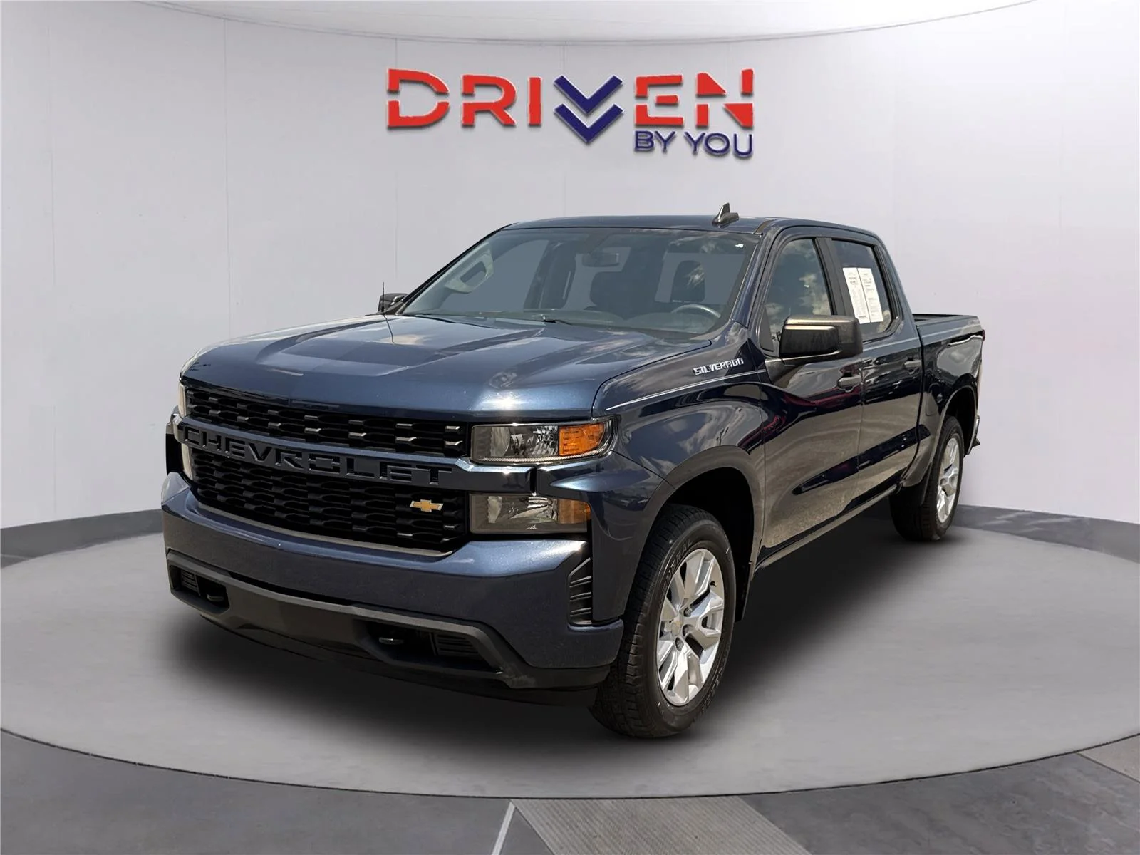 Used 2021 NORTHSKY BLUE METALLIC Chevrolet Custom image 8