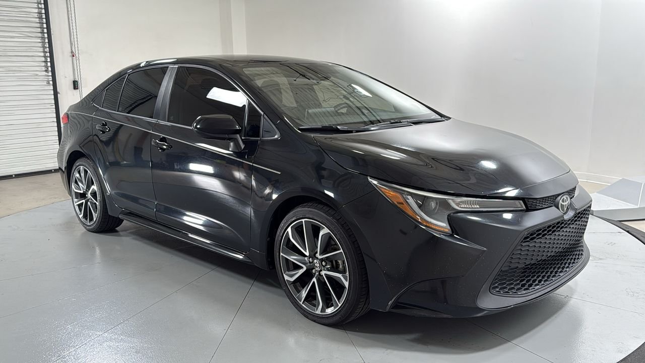 Used 2020 Black Toyota LE image 3