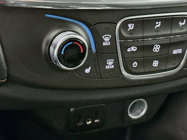 Used 2019 SILVER ICE METALLIC Chevrolet LT Cloth image 20