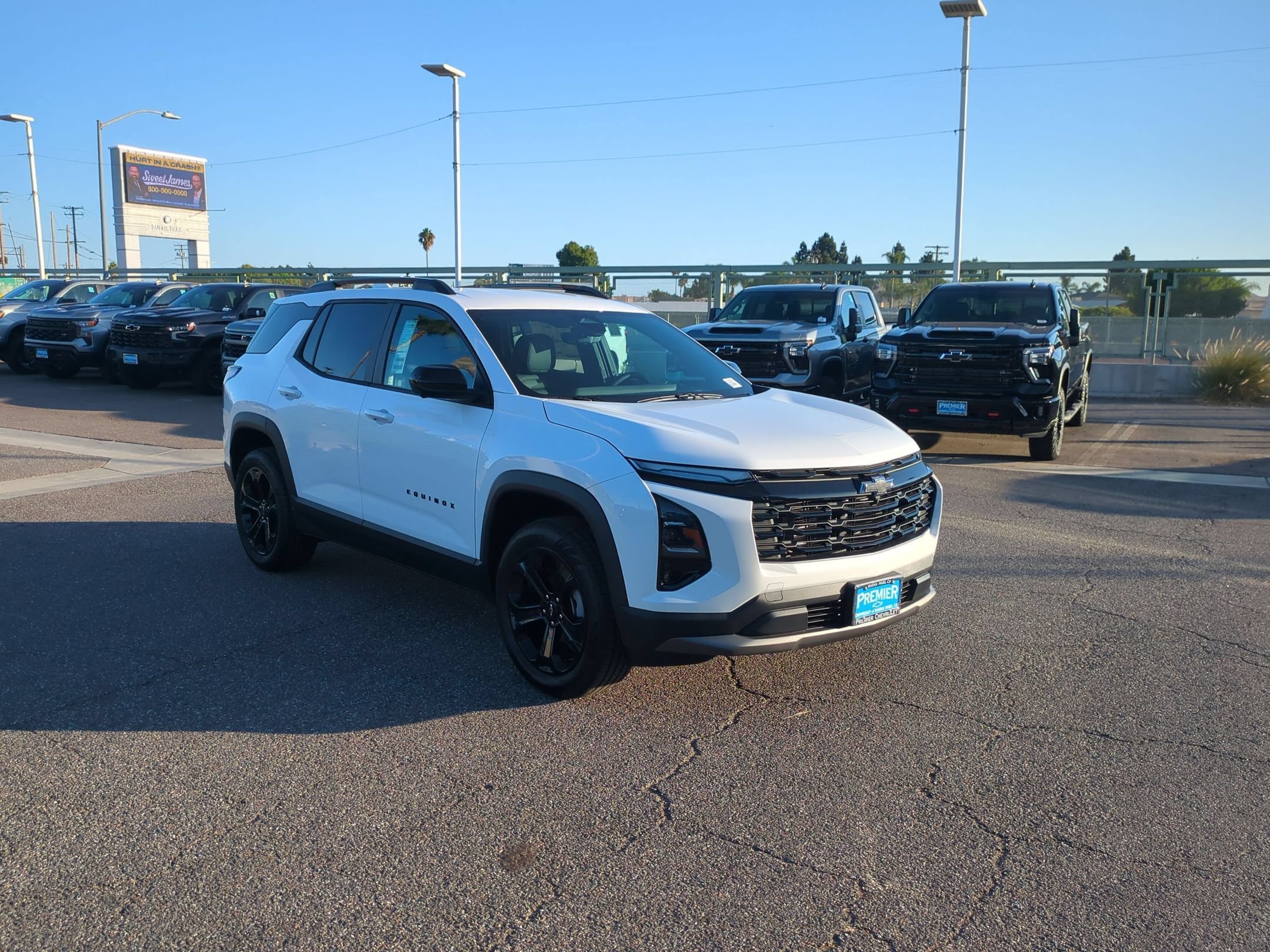 New 2027 Summit White Chevrolet LT image 7
