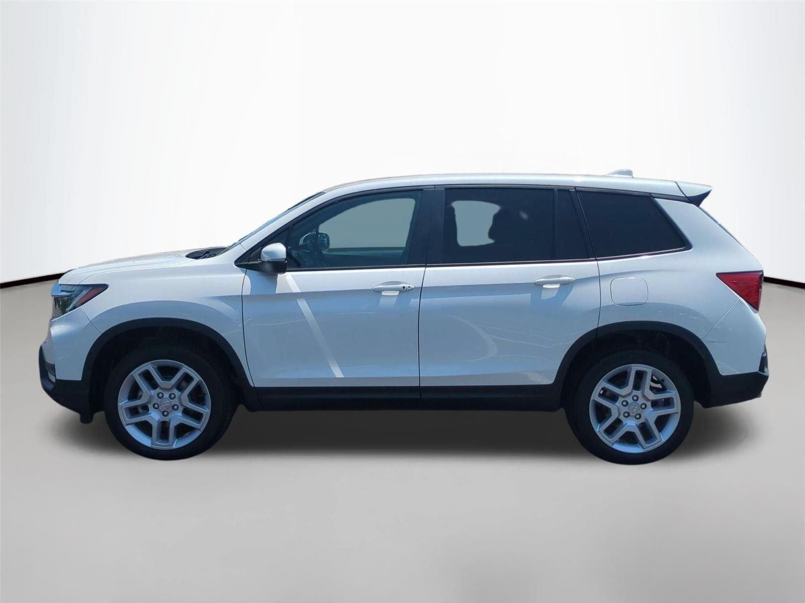 Used 2025 Platinum White Pearl Honda EX-L image 5