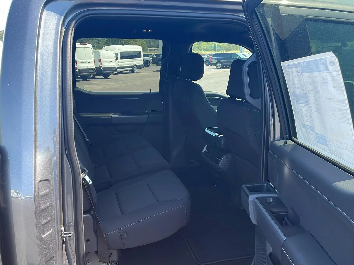 New 2026 Carbonized Gray Metallic Ford XLT image 28