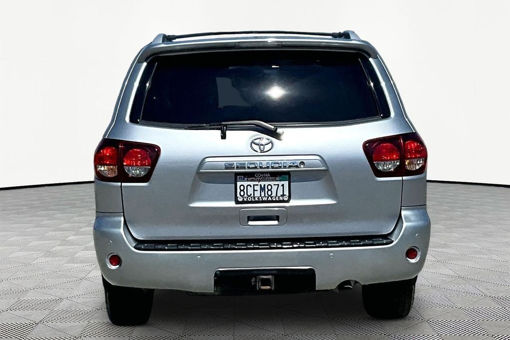 Used 2018 Silver Toyota SR5 image 5