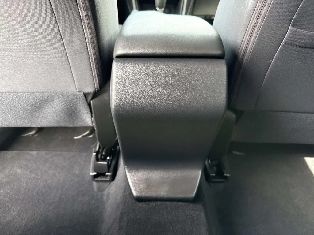 Used 2023 White Subaru Base image 20