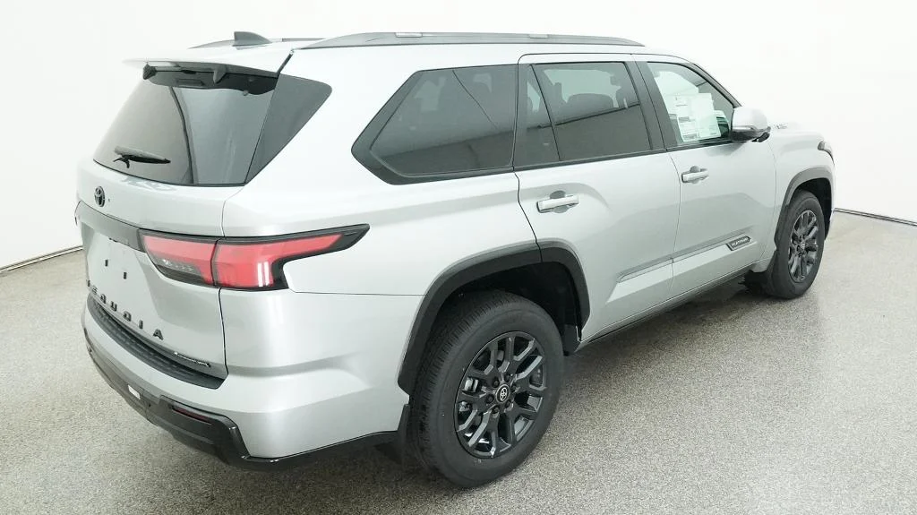 New 2026 Celestial Silver Metallic Toyota Platinum image 18