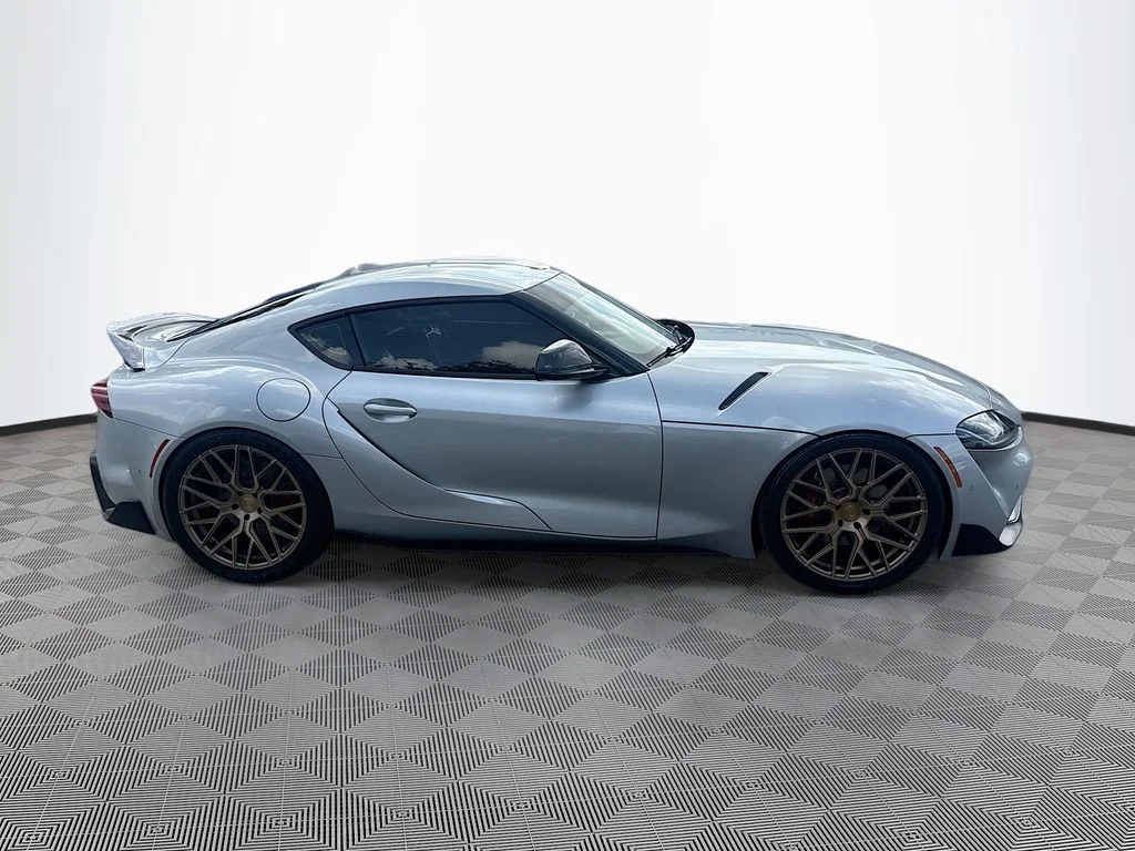 Used 2022 Gray Toyota 3.0 image 5