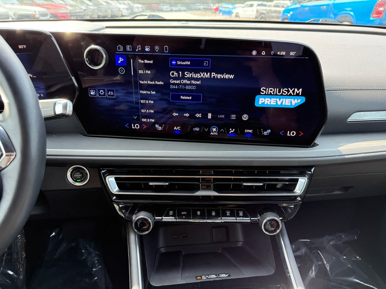 Used 2024 Summit White Chevrolet FWD LT image 17