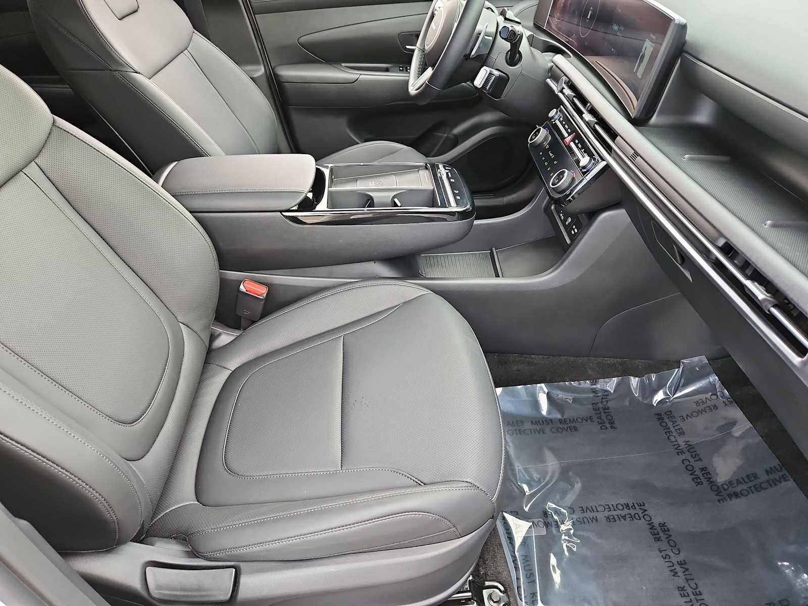 Certified Used 2025 Creamy White Pearl Hyundai SEL Convenience image 22